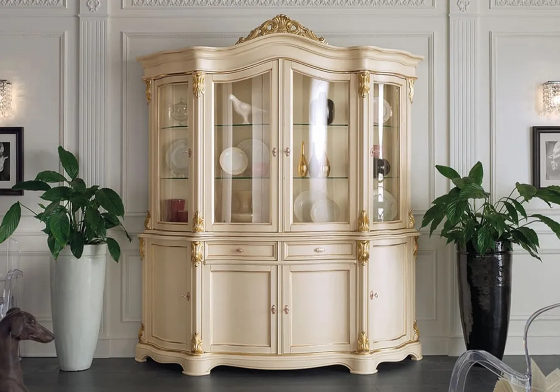 Royal Luxury Four-Door Glass Cabinet Vitrine