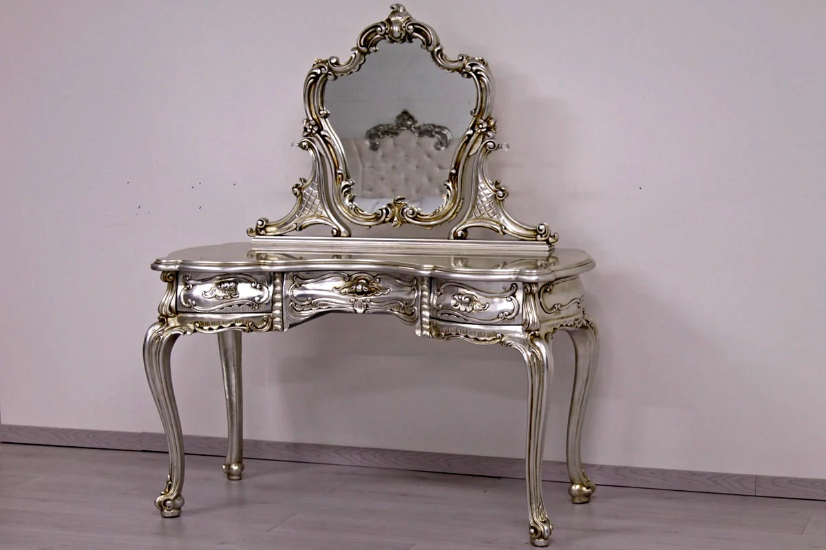 Luxury dressing table